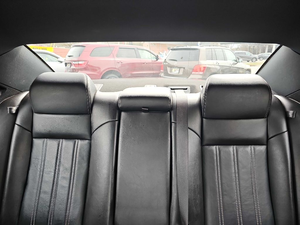 Chrysler 300 S V6 RWD 2021