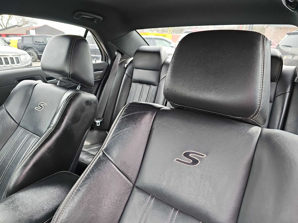 Chrysler 300 S V6 RWD 2021