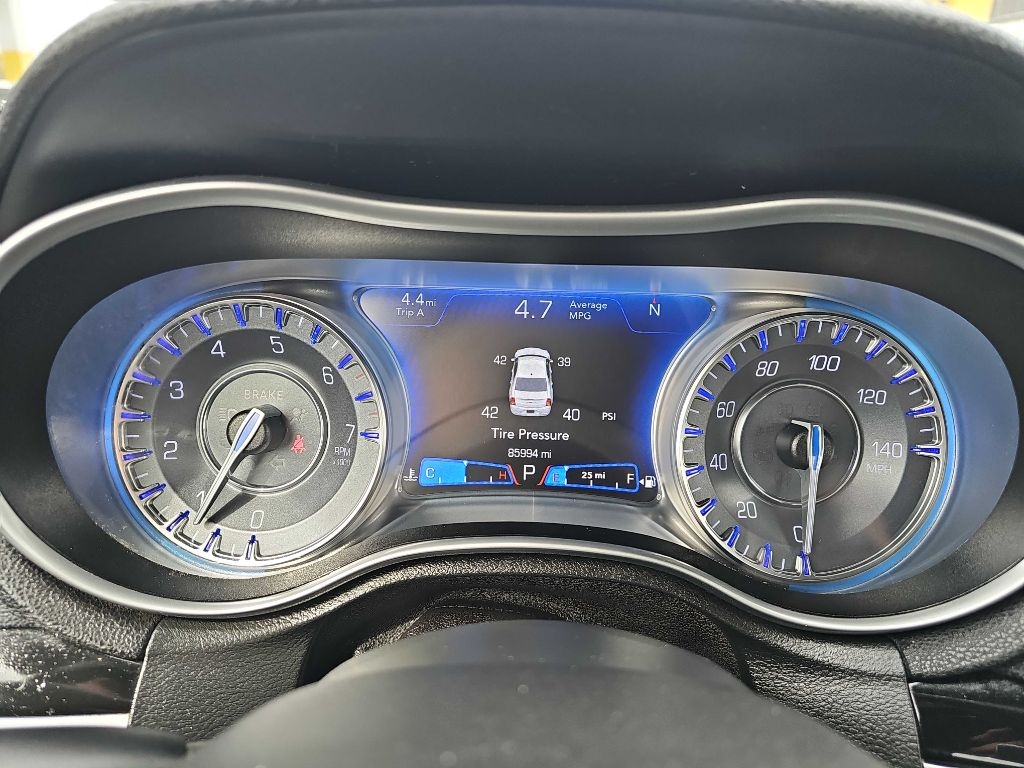 Chrysler 300 S V6 RWD 2021