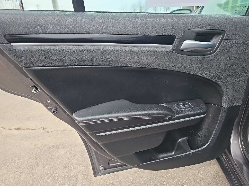 Chrysler 300 S V6 RWD 2021