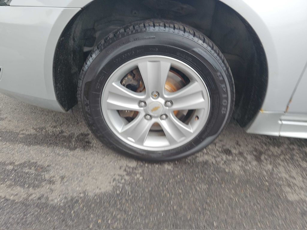 Chevrolet Impala LS 2012