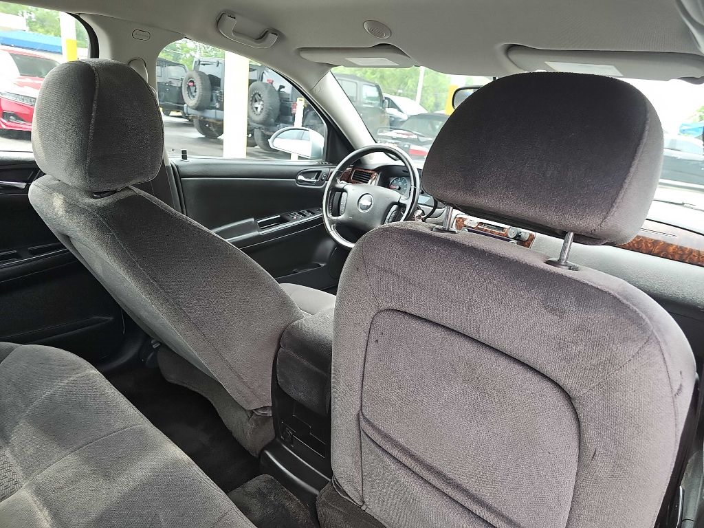 Chevrolet Impala LS 2012