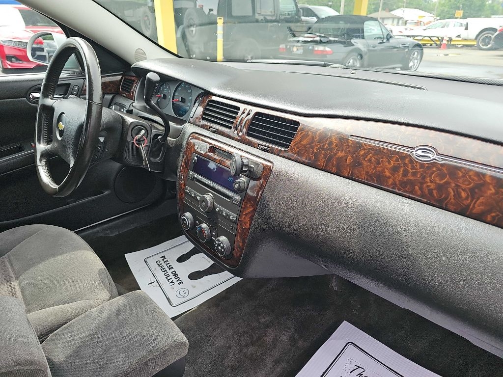 Chevrolet Impala LS 2012