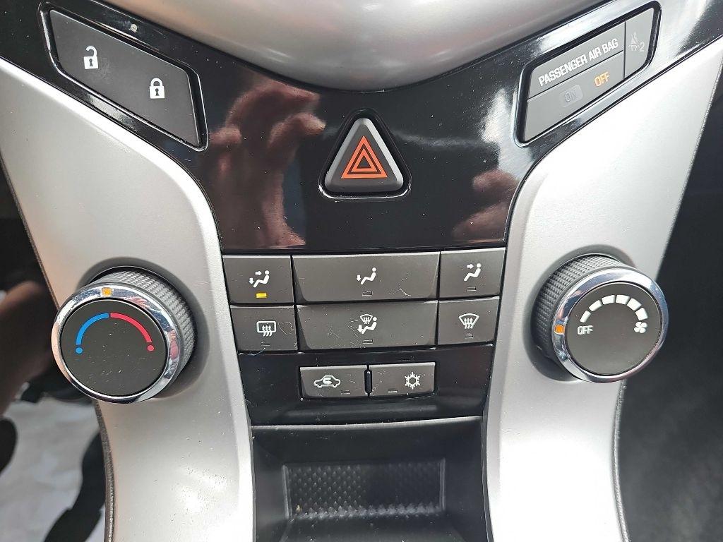 Chevrolet Cruze 1LT Auto 2013