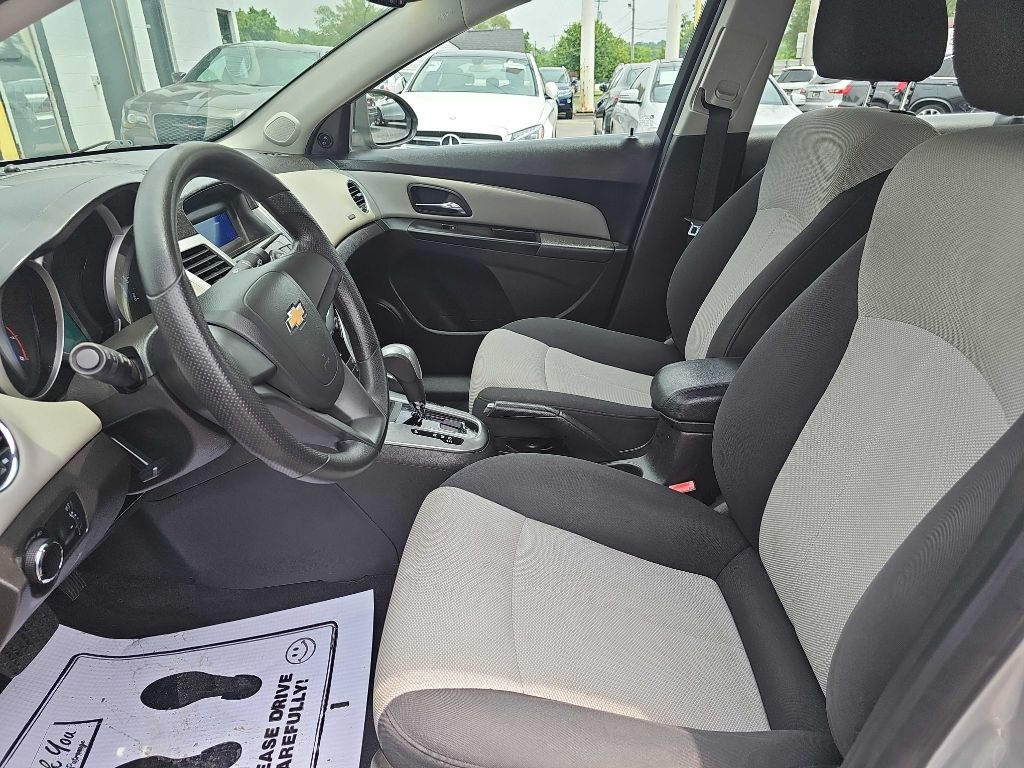 Chevrolet Cruze 2LS 2011