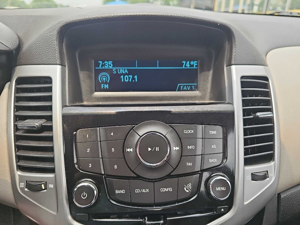 Chevrolet Cruze 2LS 2011