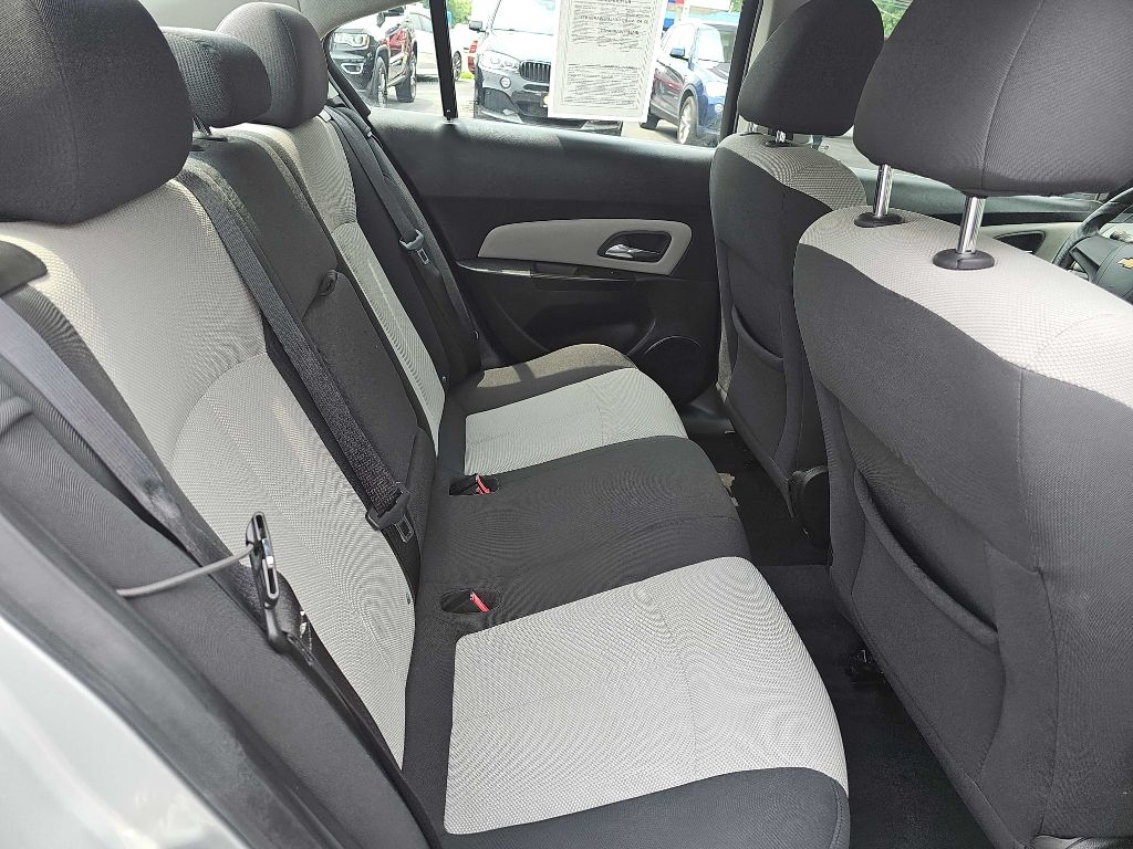 Chevrolet Cruze 2LS 2011