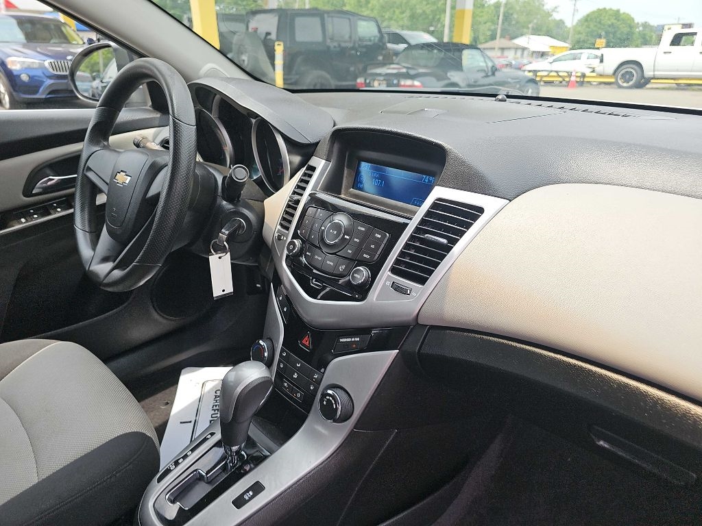 Chevrolet Cruze 2LS 2011