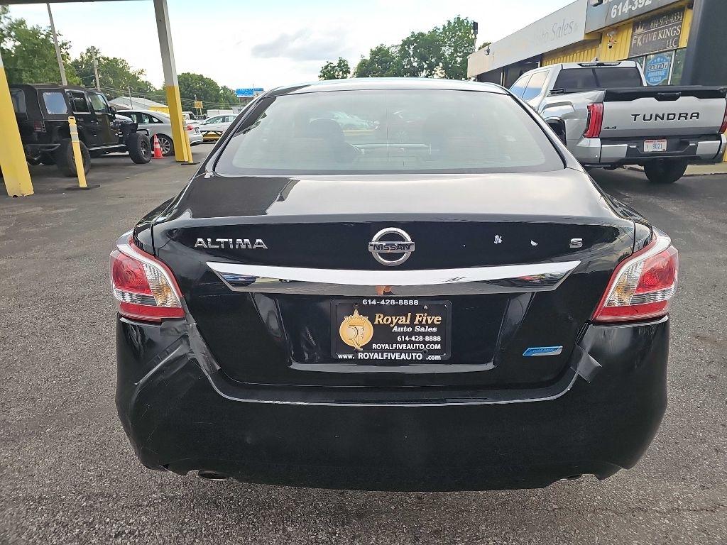 Nissan Altima 2.5 S 2013