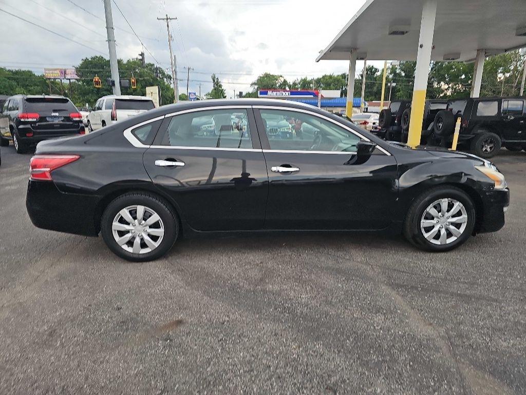 Nissan Altima 2.5 S 2013