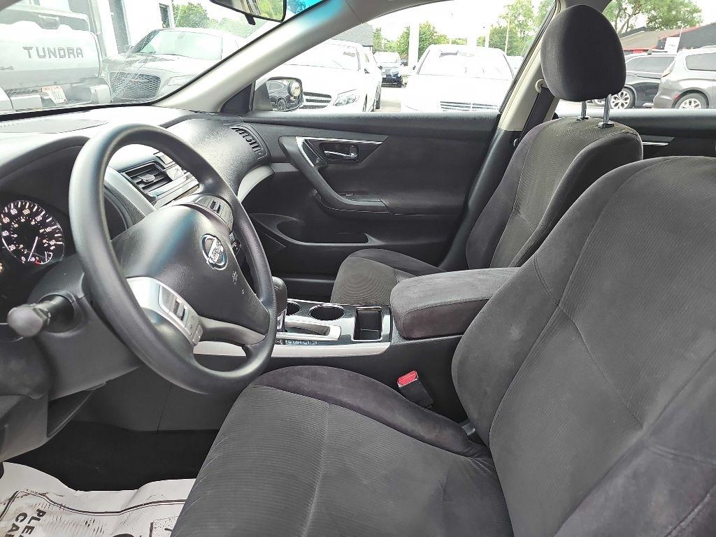 Nissan Altima 2.5 S 2013