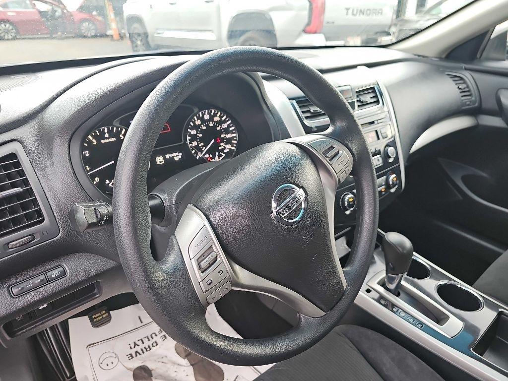 Nissan Altima 2.5 S 2013