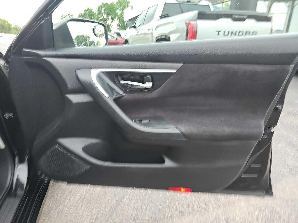 Nissan Altima 2.5 S 2013