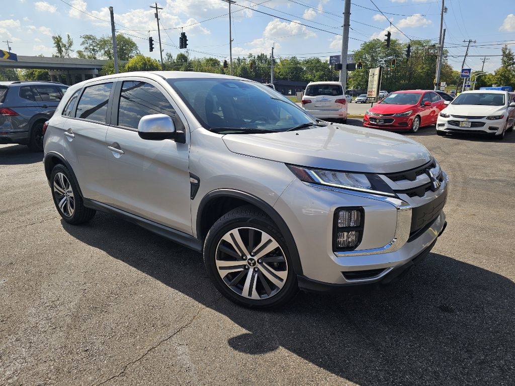 Mitsubishi Outlander Sport 2.0 ES CVT 2021 Mitsubishi Outlander Sport 2.0 ES CVT 2021