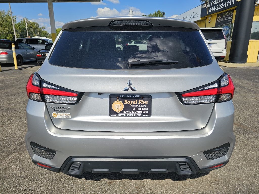 Mitsubishi Outlander Sport 2.0 ES CVT 2021 Mitsubishi Outlander Sport 2.0 ES CVT 2021