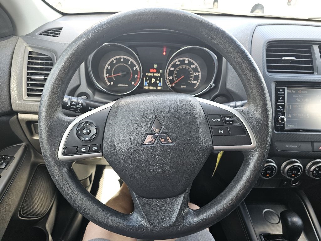 Mitsubishi Outlander Sport 2.0 ES CVT 2021 Mitsubishi Outlander Sport 2.0 ES CVT 2021