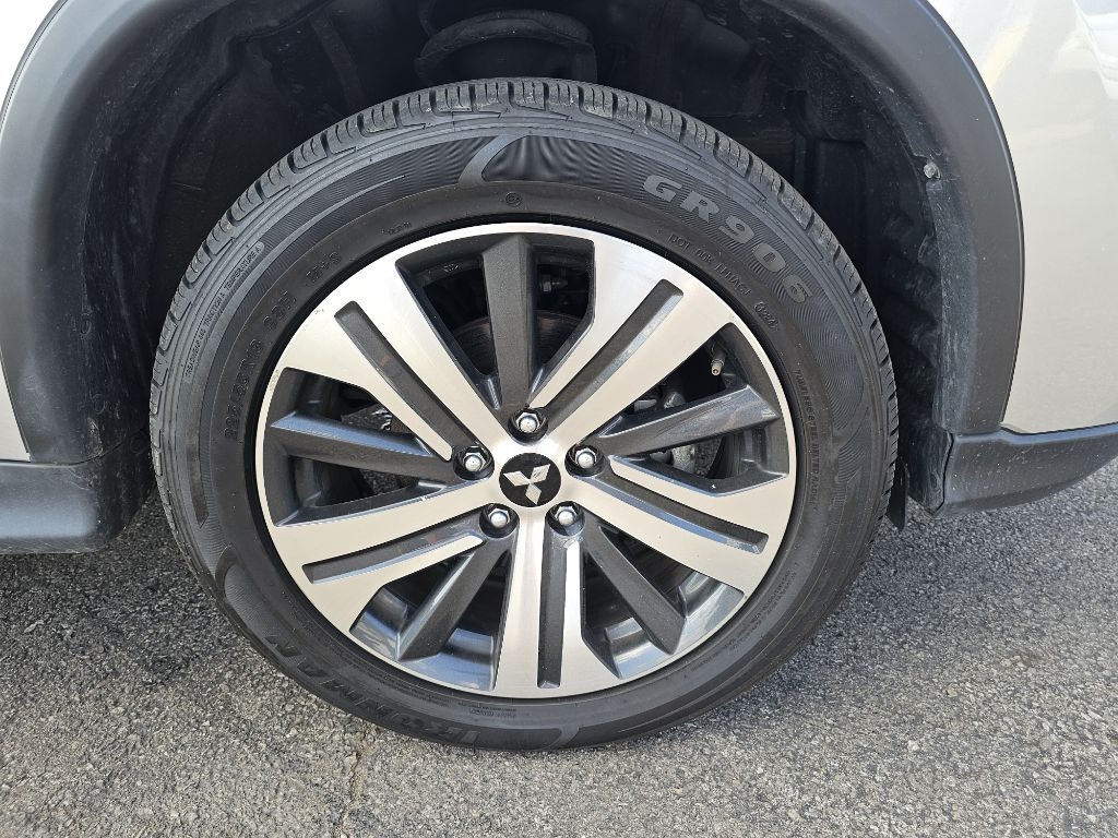 Mitsubishi Outlander Sport 2.0 ES CVT 2021