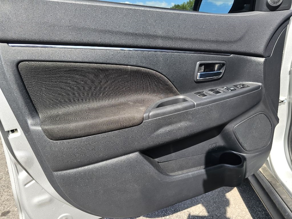 Mitsubishi Outlander Sport 2.0 ES CVT 2021