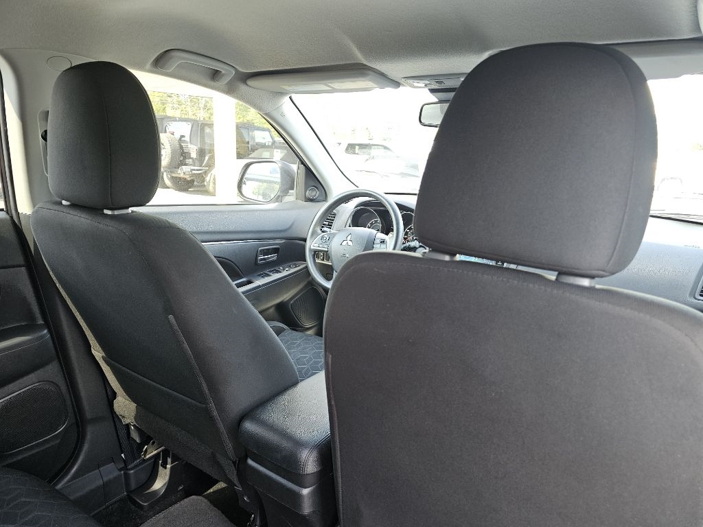 Mitsubishi Outlander Sport 2.0 ES CVT 2021