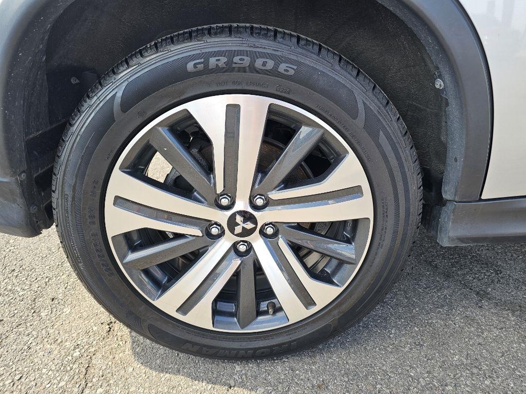 Mitsubishi Outlander Sport 2.0 ES CVT 2021