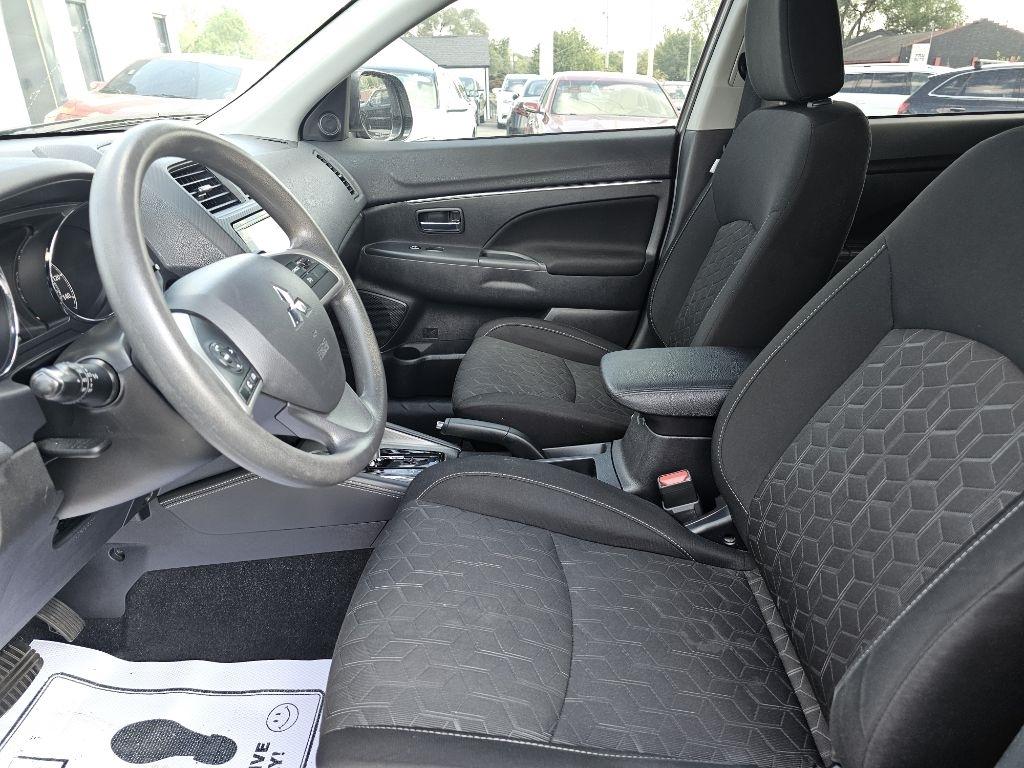 Mitsubishi Outlander Sport 2.0 ES CVT 2021