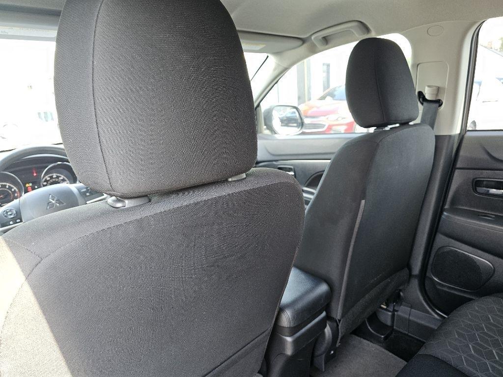 Mitsubishi Outlander Sport 2.0 ES CVT 2021