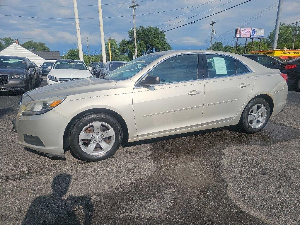 Chevrolet Malibu LS 2013