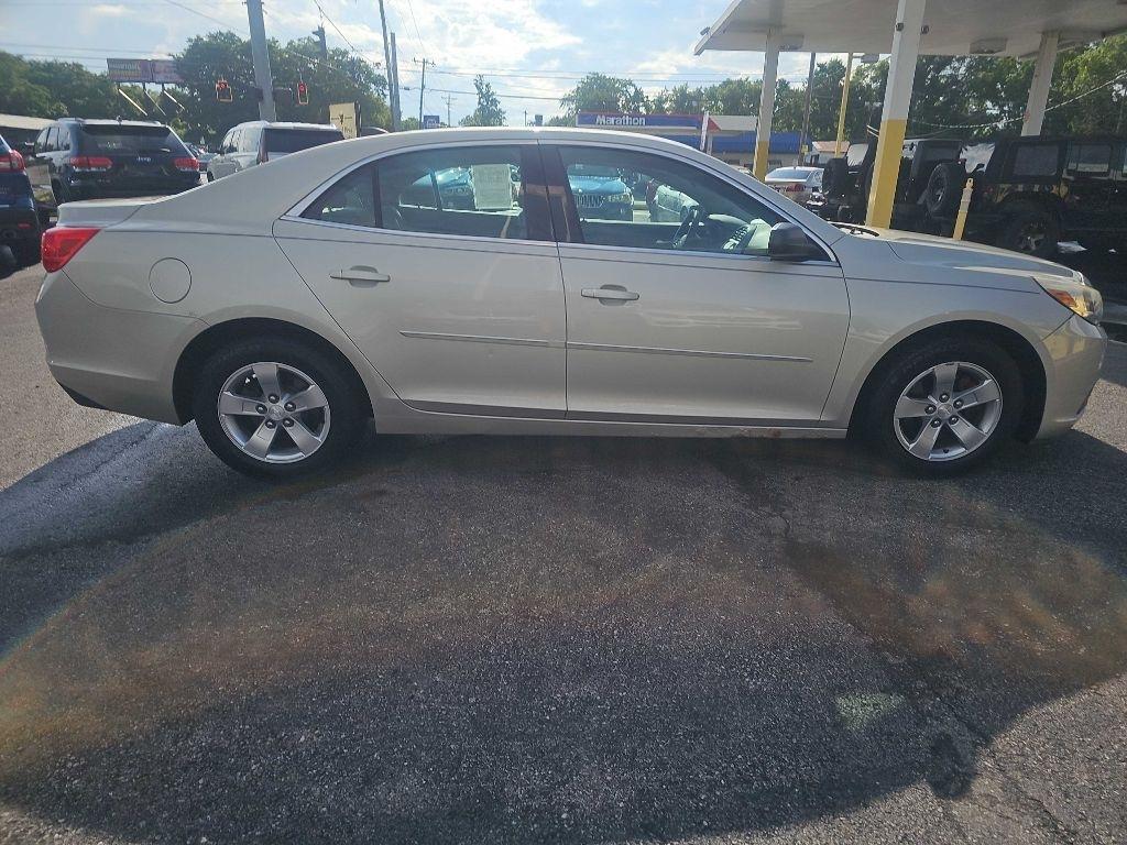 Chevrolet Malibu LS 2013