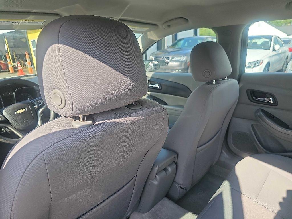 Chevrolet Malibu LS 2013
