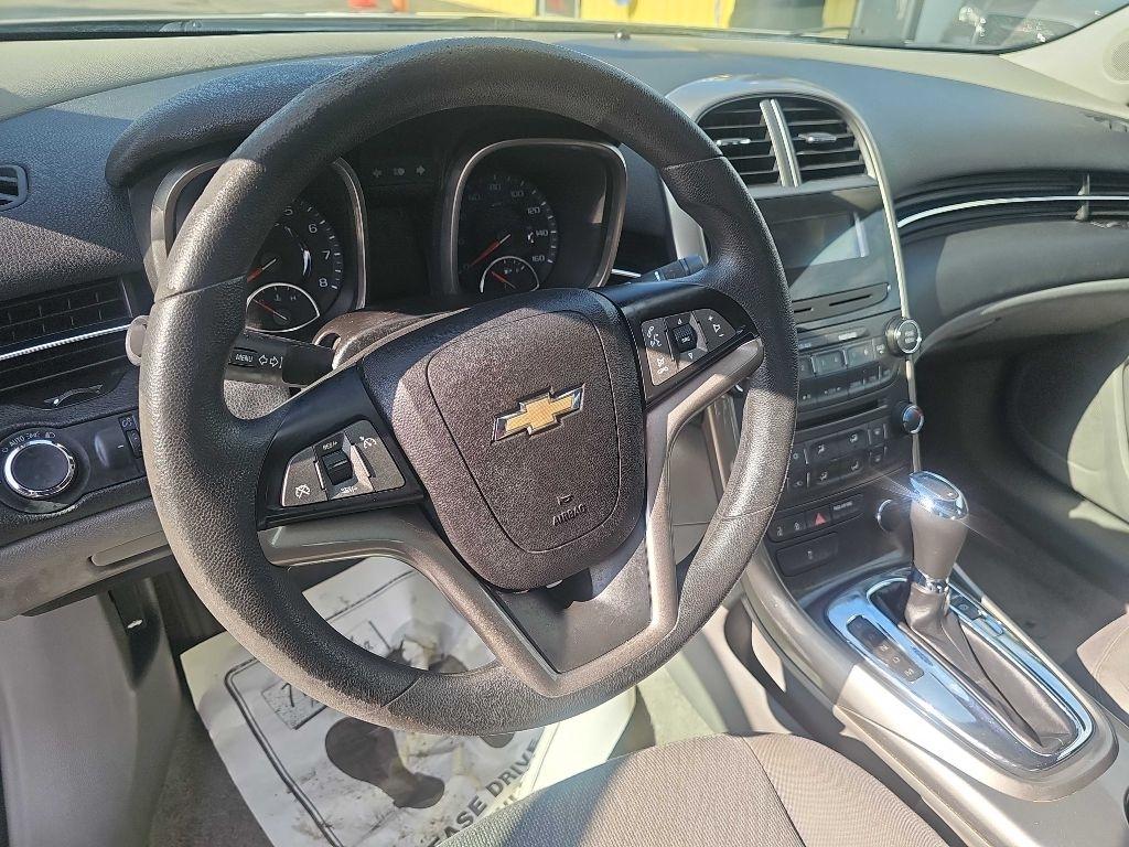 Chevrolet Malibu LS 2013