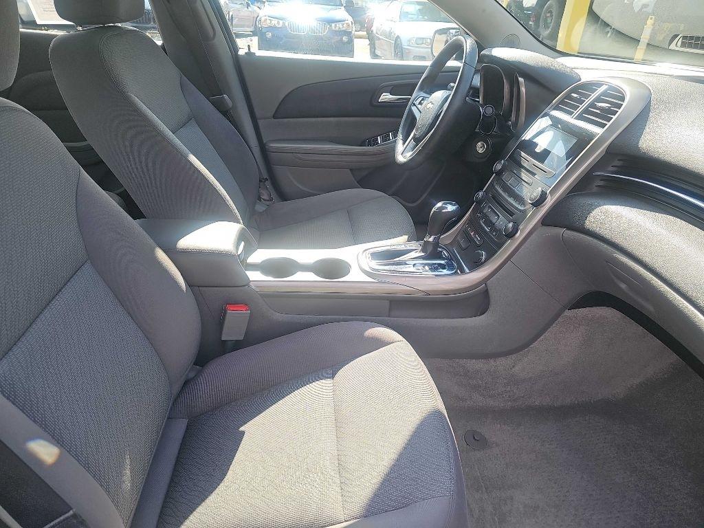 Chevrolet Malibu LS 2013
