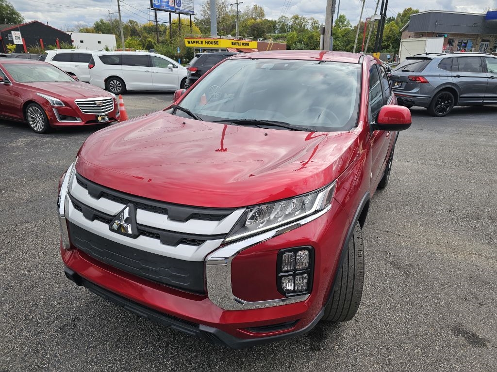 Mitsubishi Outlander Sport 2.0 ES 4WD 2023 Mitsubishi Outlander Sport 2.0 ES 4WD 2023