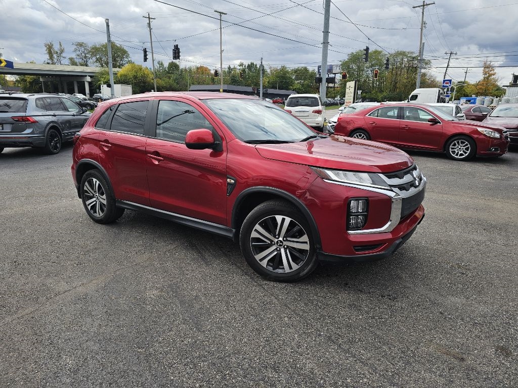 Mitsubishi Outlander Sport 2.0 ES 4WD 2023 Mitsubishi Outlander Sport 2.0 ES 4WD 2023