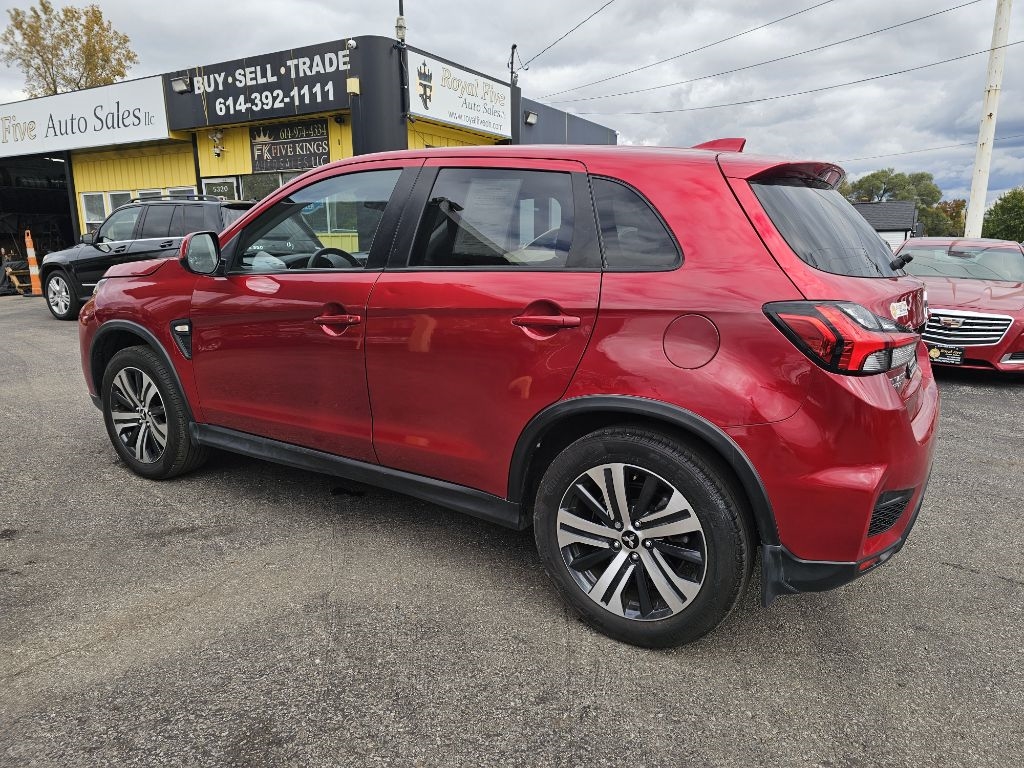 Mitsubishi Outlander Sport 2.0 ES 4WD 2023 Mitsubishi Outlander Sport 2.0 ES 4WD 2023