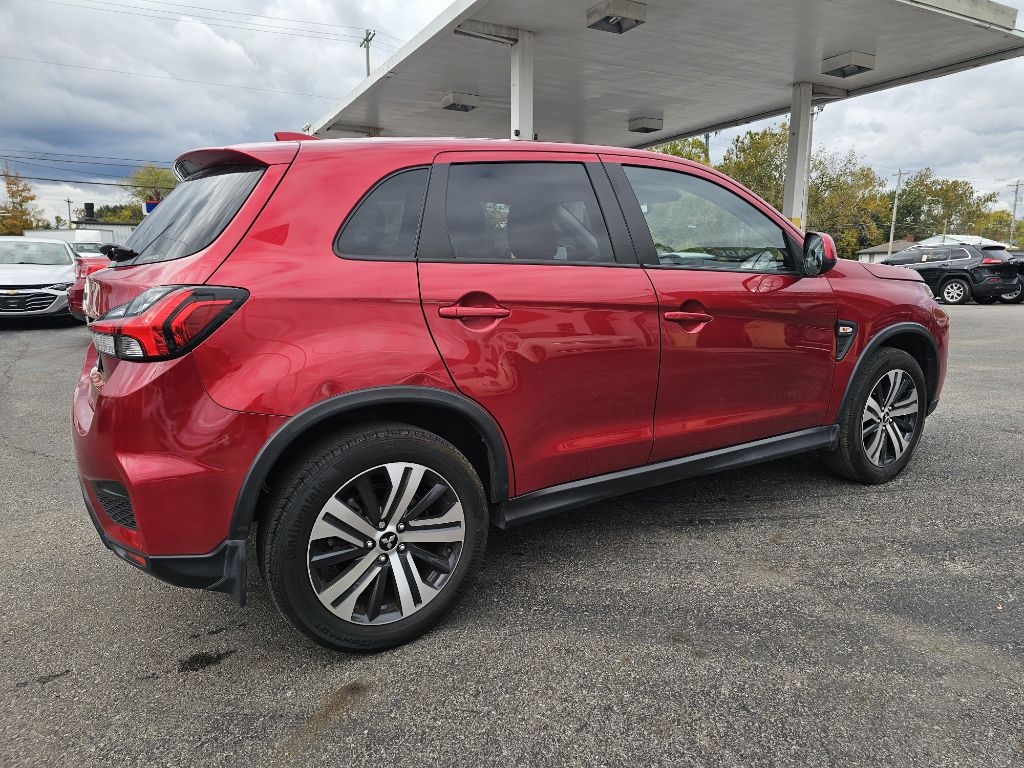 Mitsubishi Outlander Sport 2.0 ES 4WD 2023 Mitsubishi Outlander Sport 2.0 ES 4WD 2023
