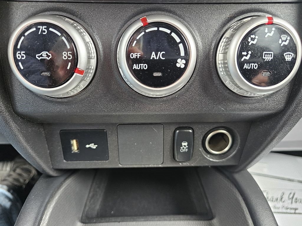 Mitsubishi Outlander Sport 2.0 ES 4WD 2023 Mitsubishi Outlander Sport 2.0 ES 4WD 2023