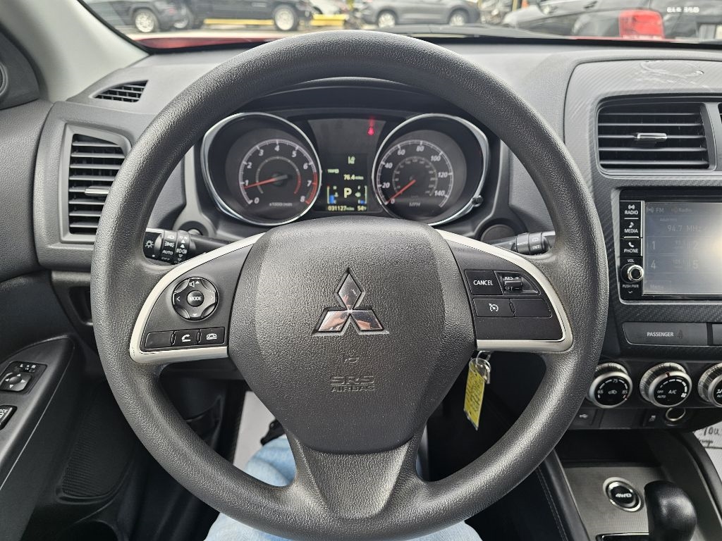 Mitsubishi Outlander Sport 2.0 ES 4WD 2023 Mitsubishi Outlander Sport 2.0 ES 4WD 2023