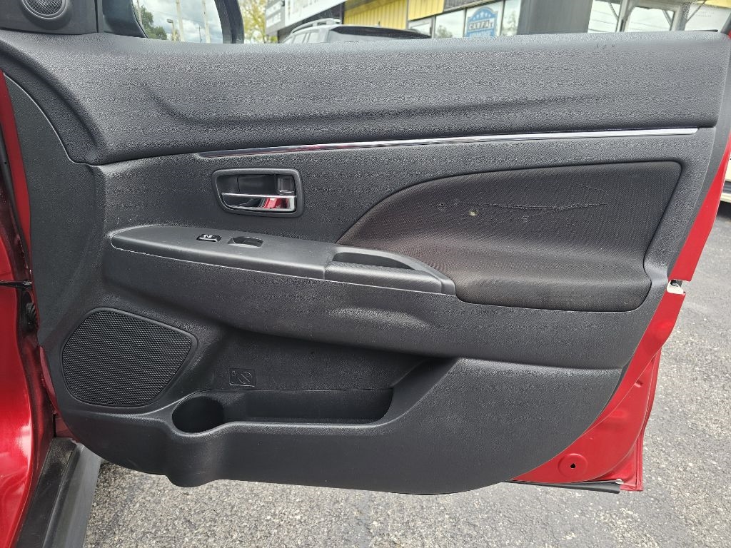 Mitsubishi Outlander Sport 2.0 ES 4WD 2023 Mitsubishi Outlander Sport 2.0 ES 4WD 2023