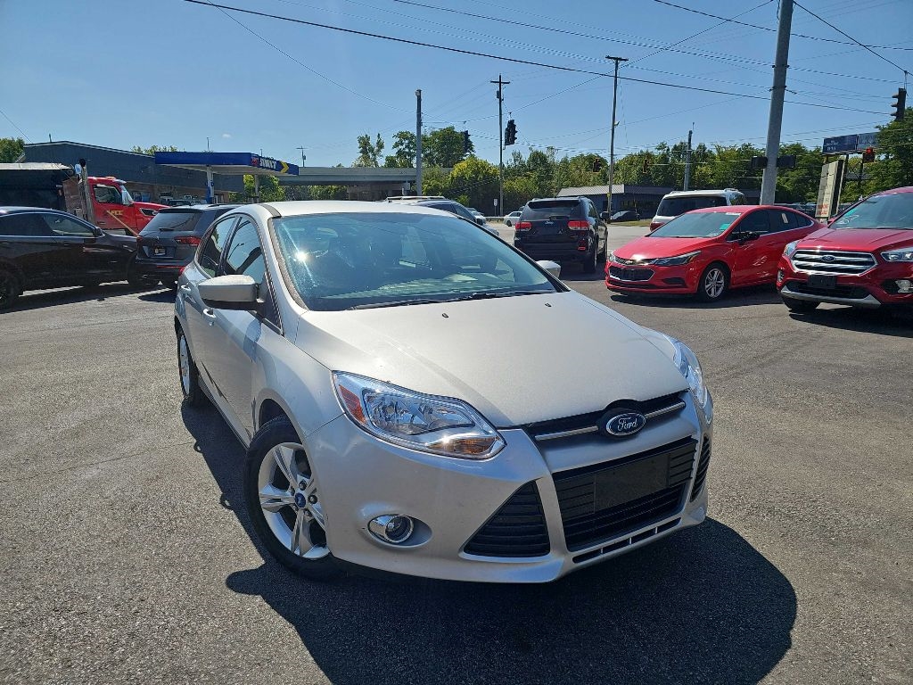 Ford Focus SE 2012