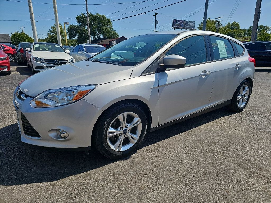 Ford Focus SE 2012