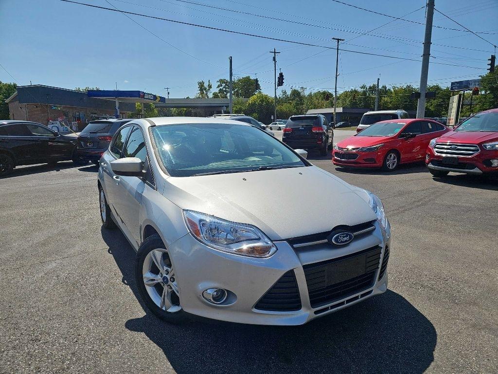 Ford Focus SE 2012