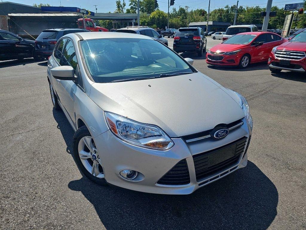 Ford Focus SE 2012