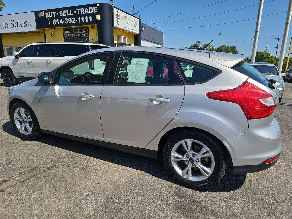 Ford Focus SE 2012