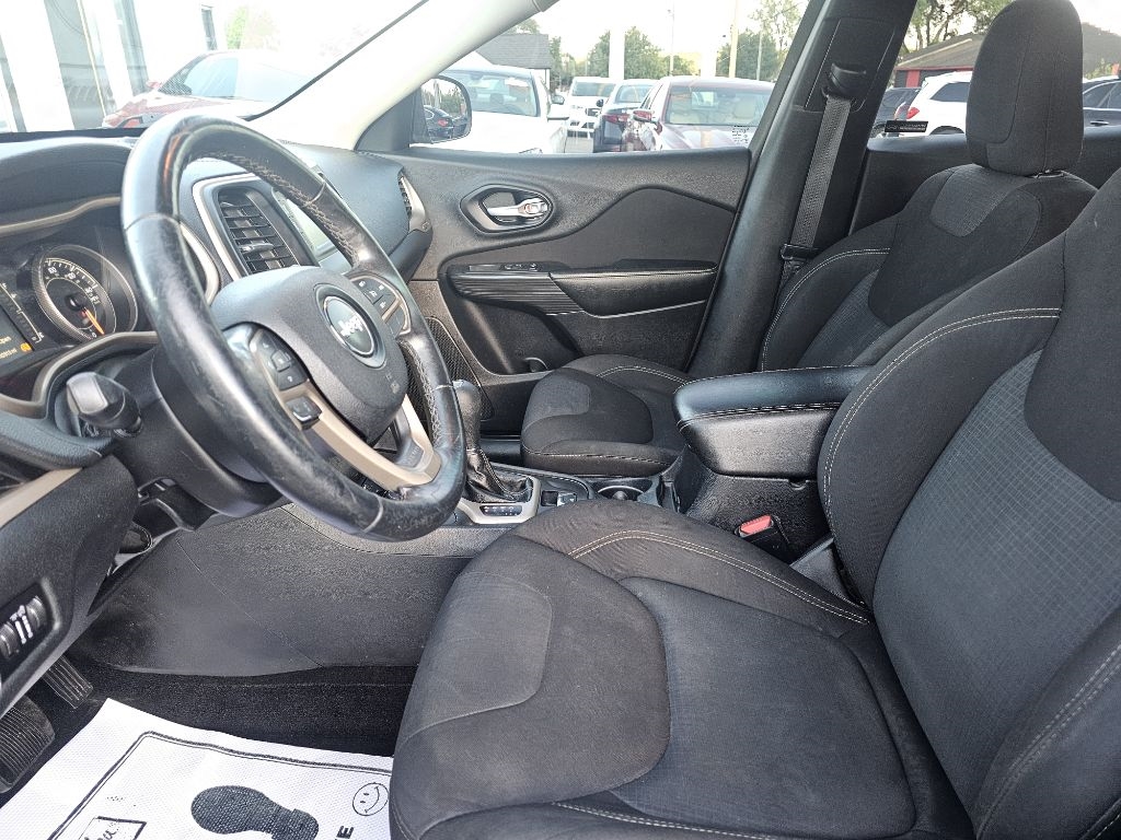 Jeep Cherokee Latitude 4WD 2016