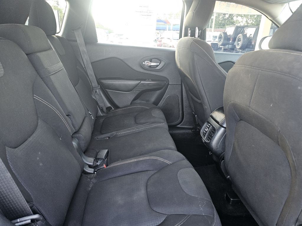 Jeep Cherokee Latitude 4WD 2016