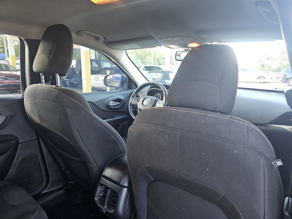 Jeep Cherokee Latitude 4WD 2016