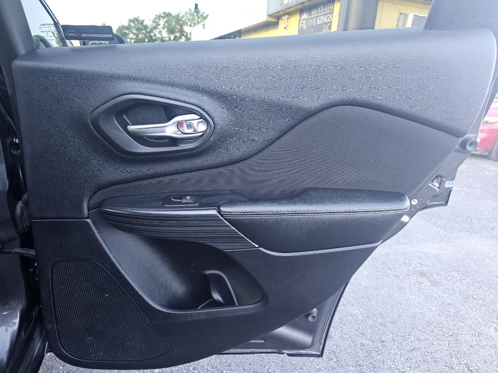 Jeep Cherokee Latitude 4WD 2016