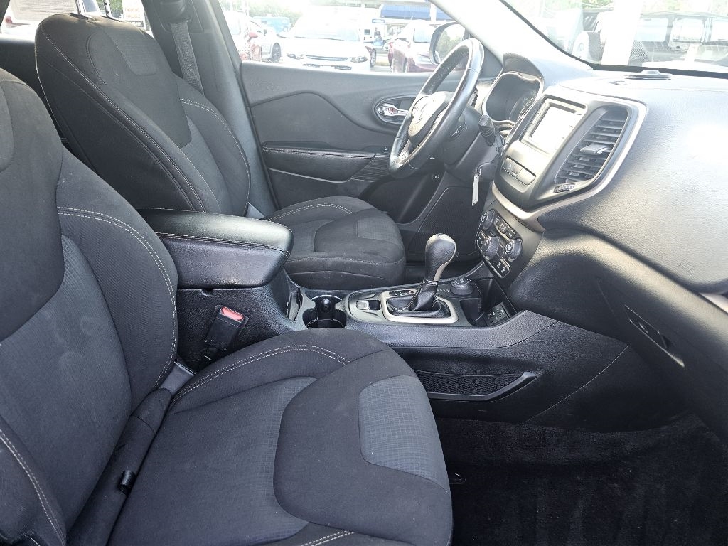 Jeep Cherokee Latitude 4WD 2016