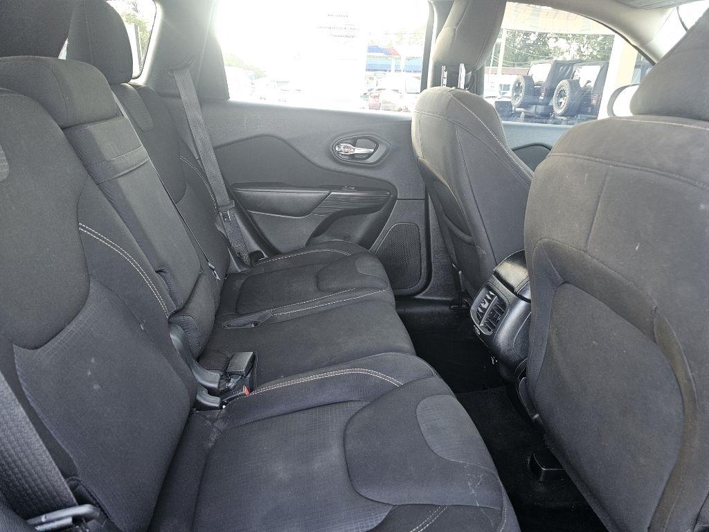 Jeep Cherokee Latitude 4WD 2016