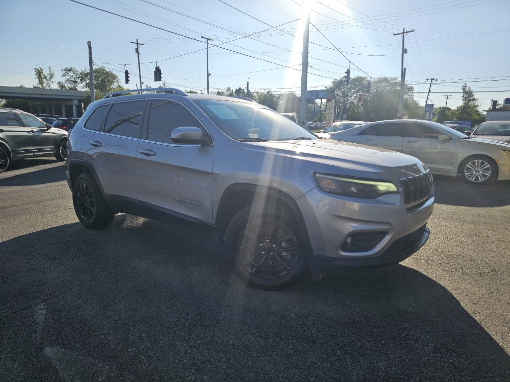 2019 Jeep Cherokee Latitude photo 3